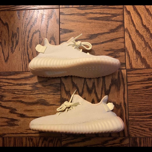 Adidas Yeezy Boost 350 V2 Butter Sneakers Noticias